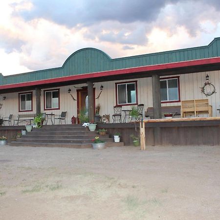 Grand Canyon Ranch & Outfitters Hotel Fredonia Екстериор снимка