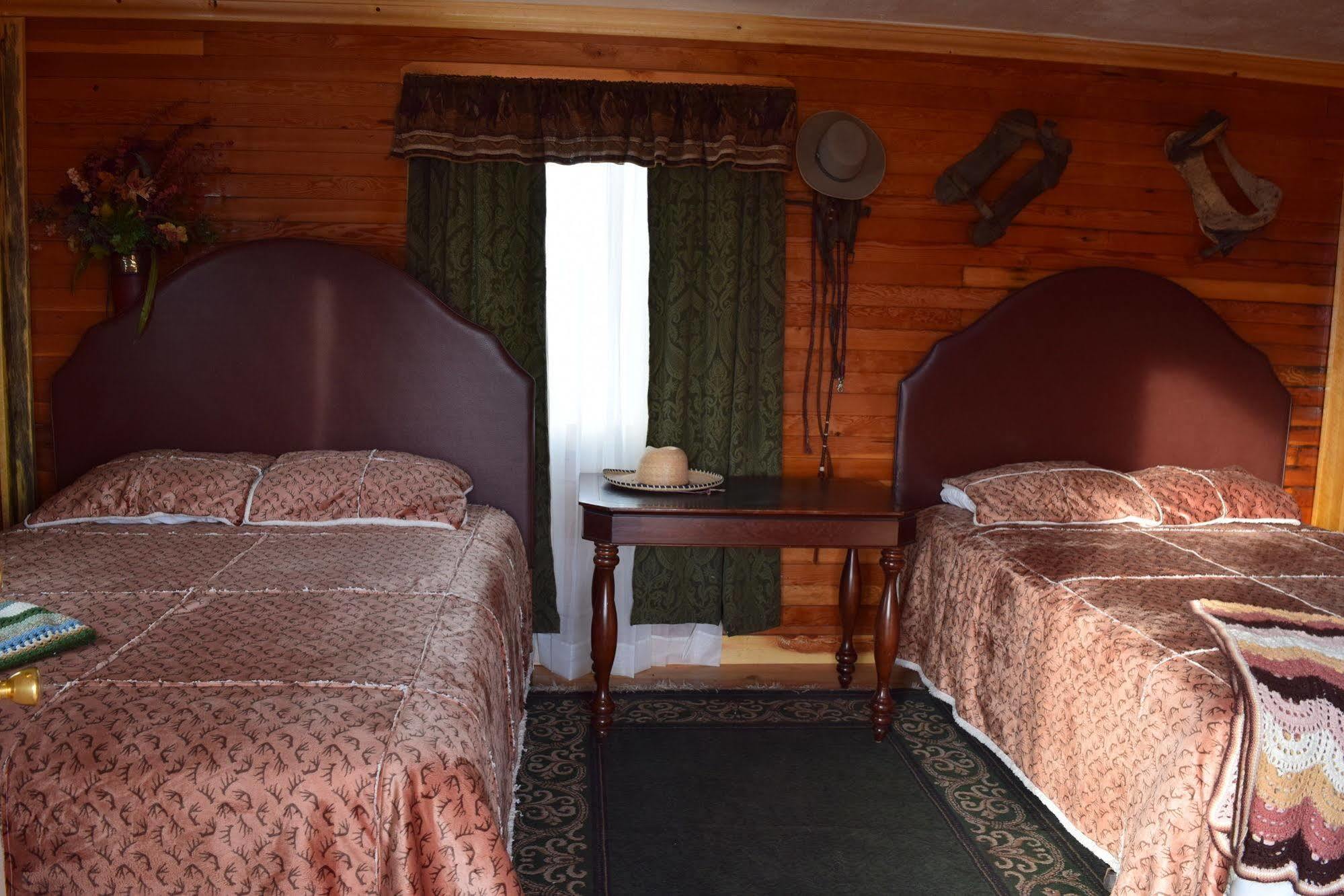 Grand Canyon Ranch & Outfitters Hotel Fredonia Екстериор снимка
