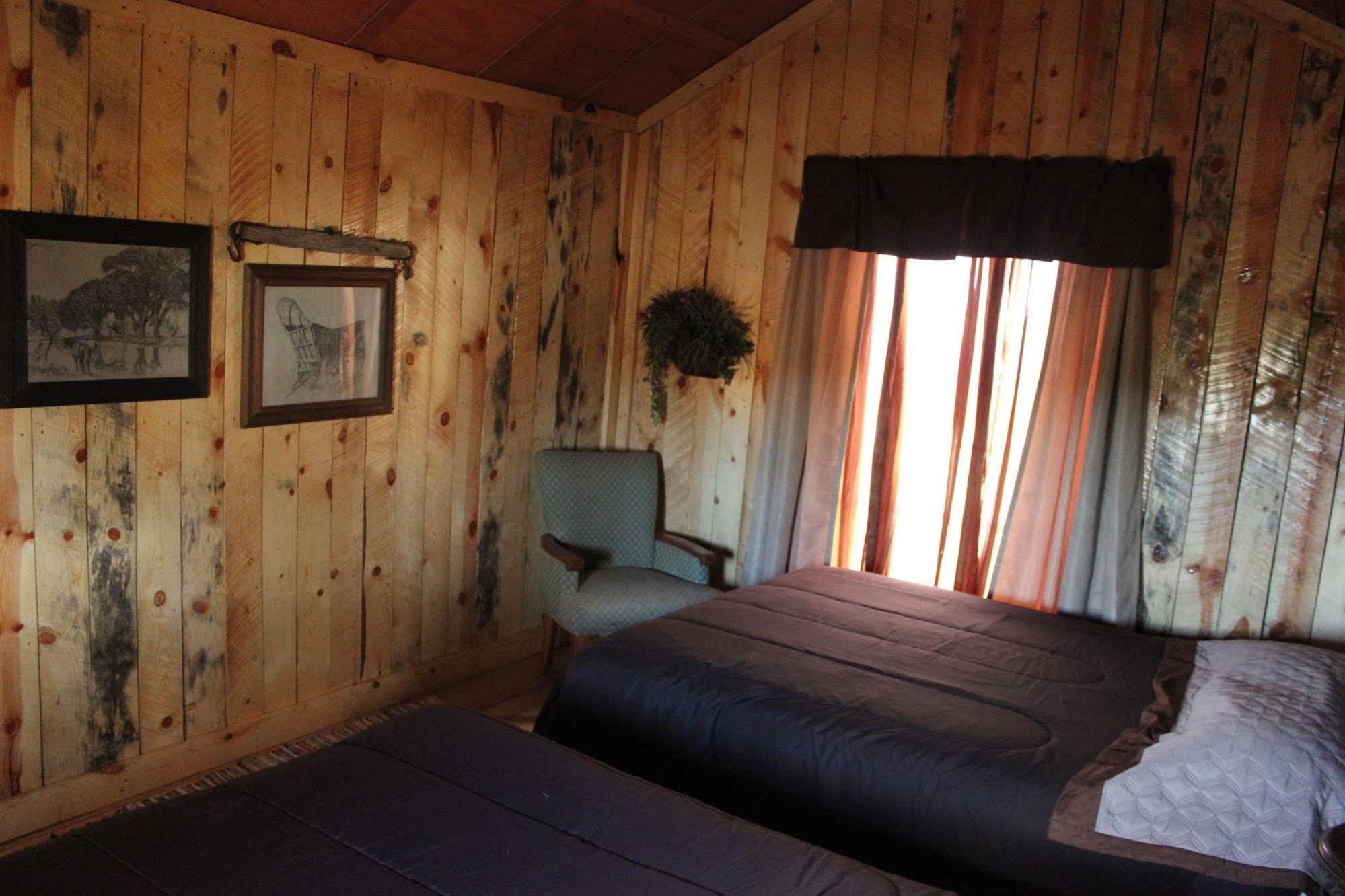 Grand Canyon Ranch & Outfitters Hotel Fredonia Екстериор снимка