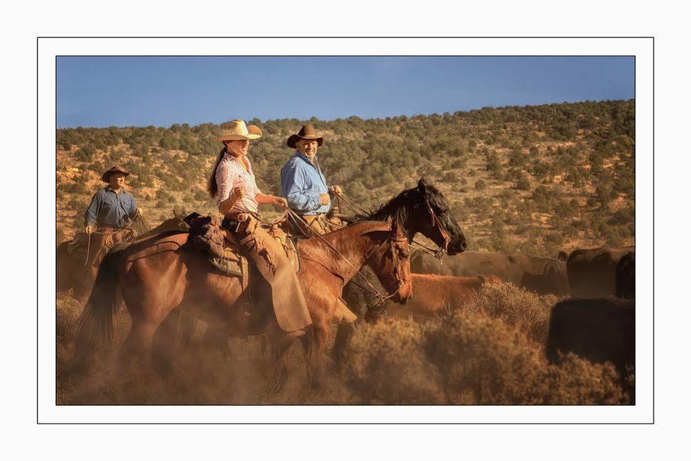 Grand Canyon Ranch & Outfitters Hotel Fredonia Екстериор снимка